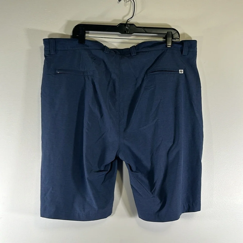 Peter Millar golf shorts men’s size 40 blue